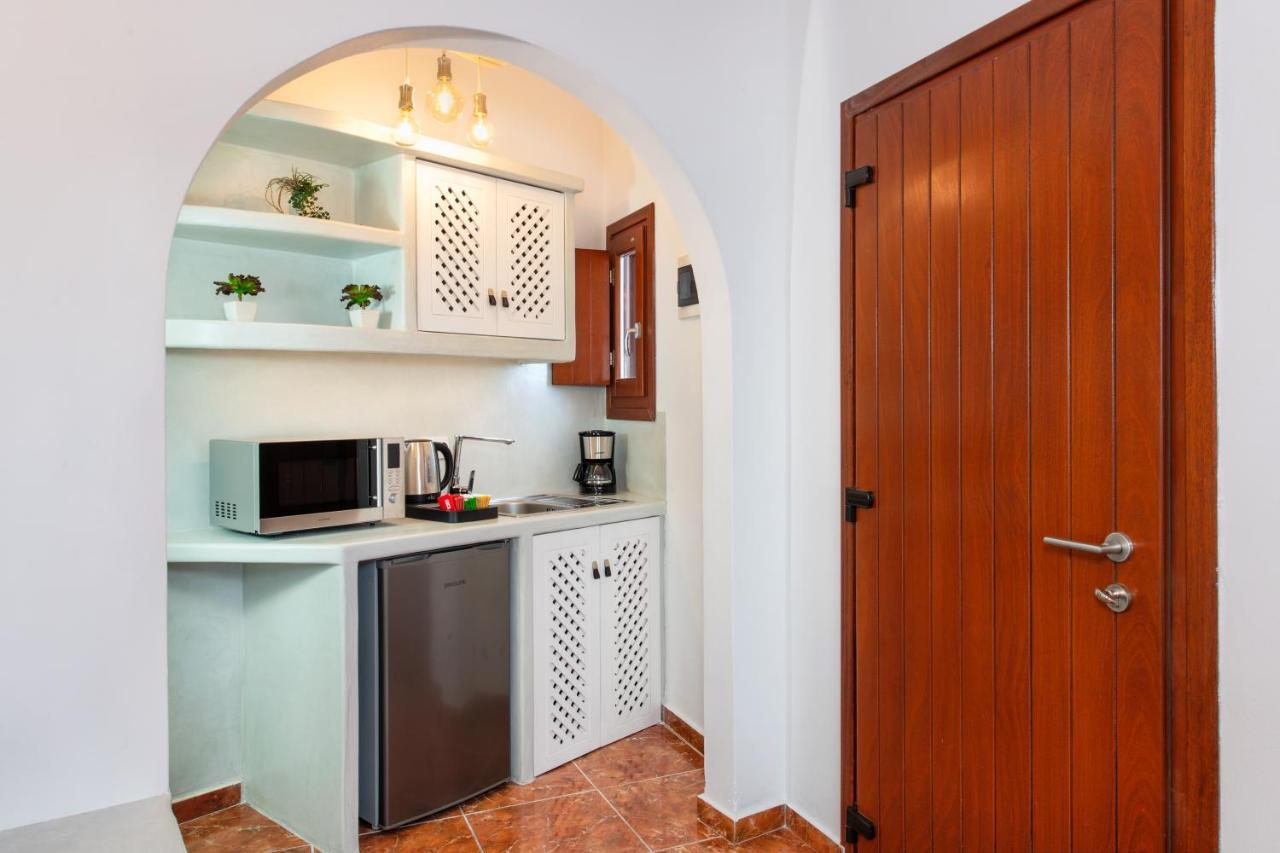 Nectarios Villa - Studios&Suites Adults Only Fira  Exterior foto